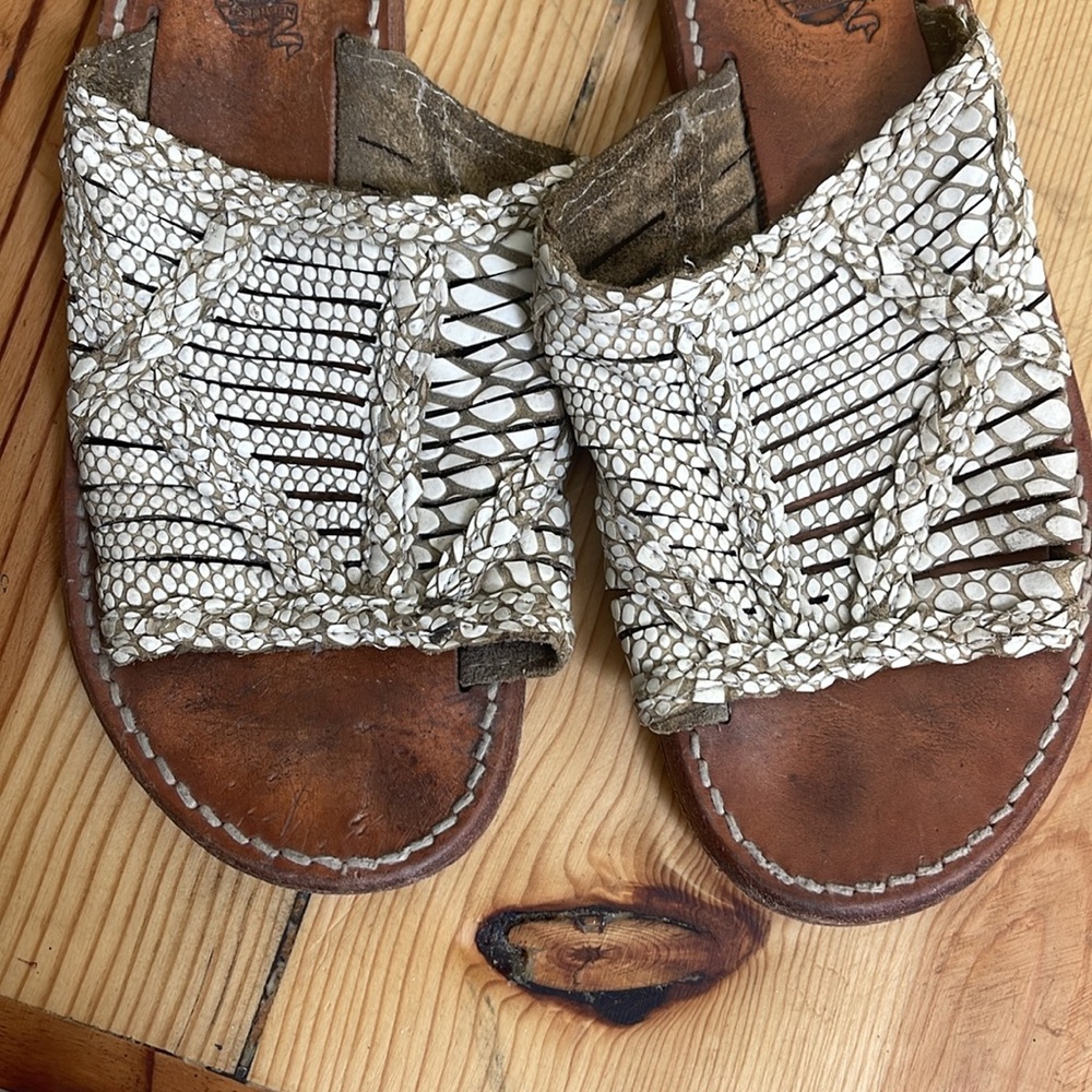 Freebird Slides Size 7 - image 2